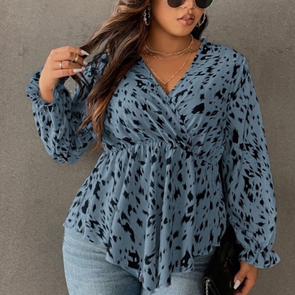 Plus Boho Cream Leopard Print Surplice Peplum Top - Picture 8 of 12